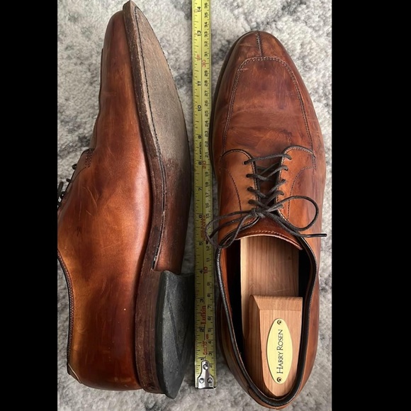 Men’s size 11.5 Allen Edmonds lace up shoes - Picture 9 of 9